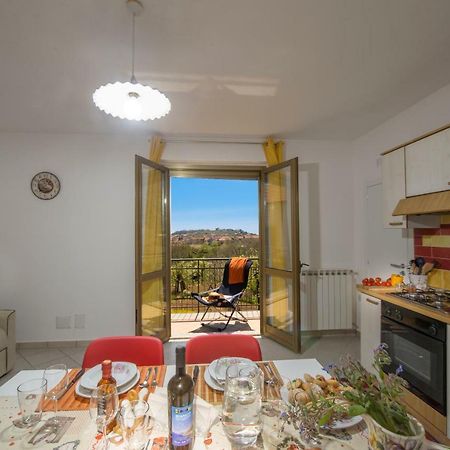 فيلا أَجيرولافي Al Cortile Di Nonno Luigi المظهر الخارجي الصورة