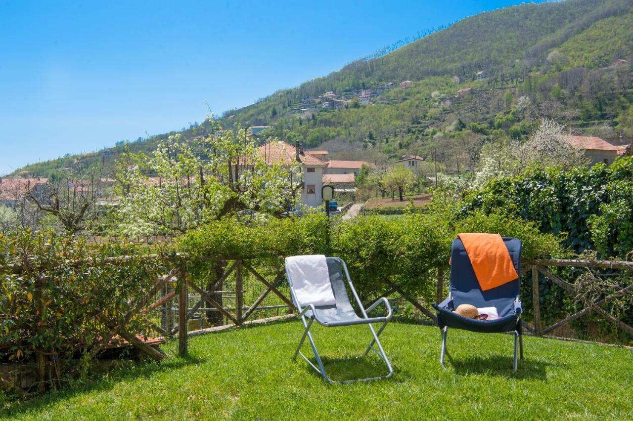 فيلا أَجيرولافي Al Cortile Di Nonno Luigi المظهر الخارجي الصورة