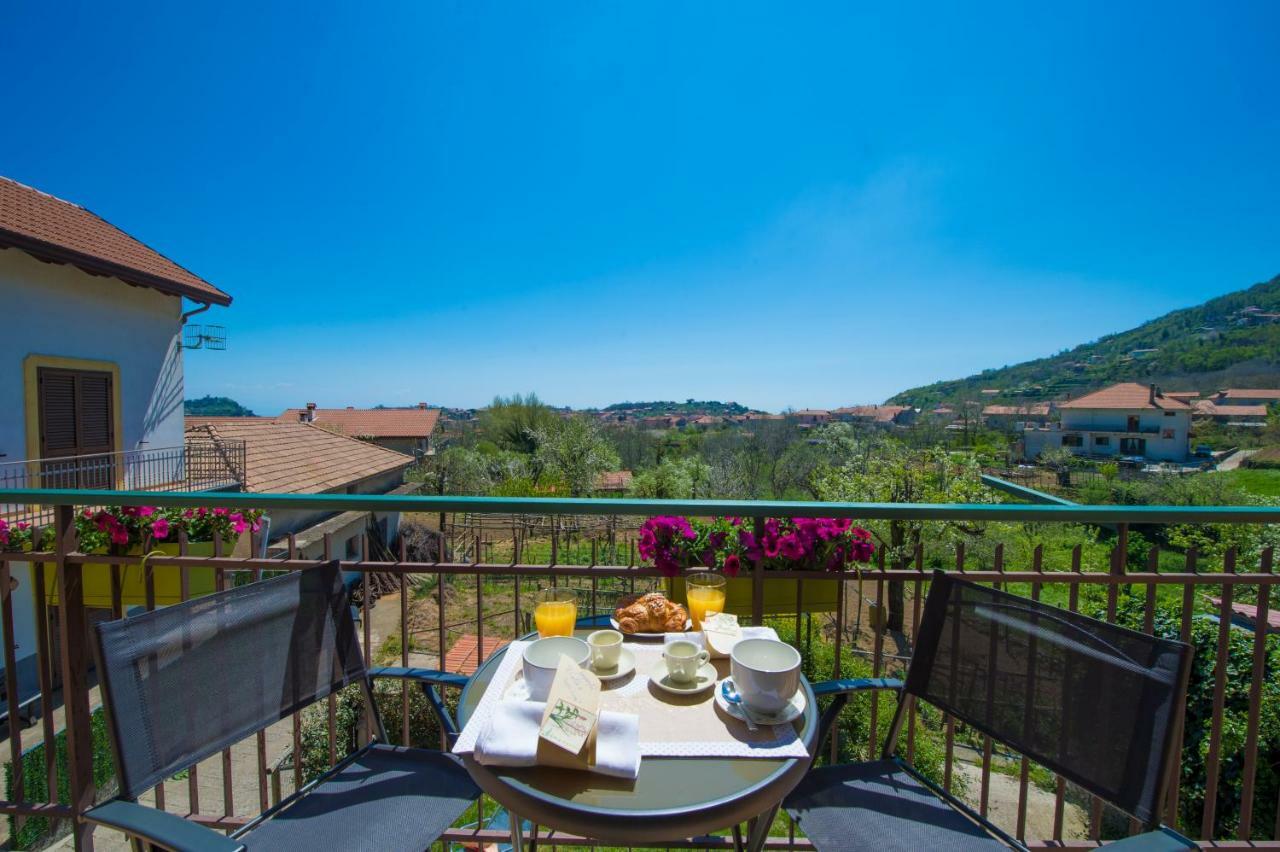 فيلا أَجيرولافي Al Cortile Di Nonno Luigi المظهر الخارجي الصورة